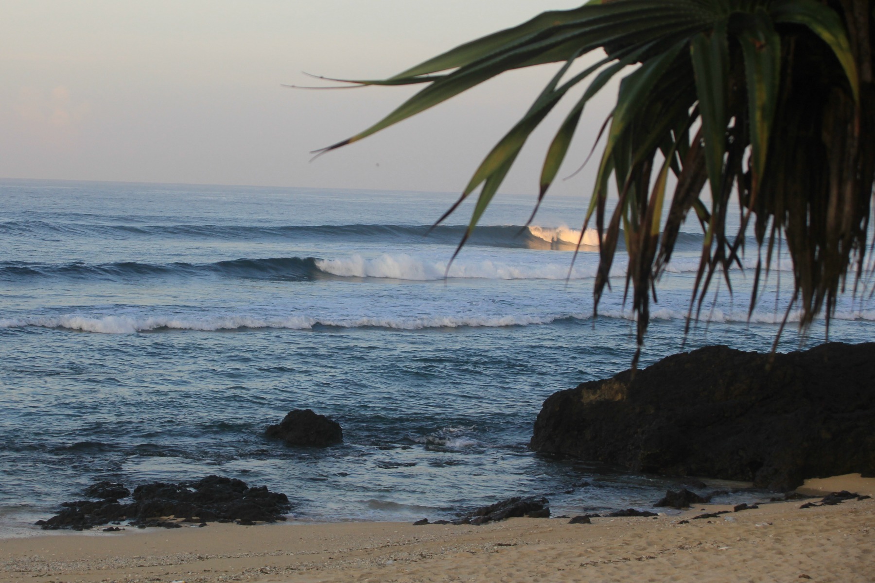 safari island surf lombok